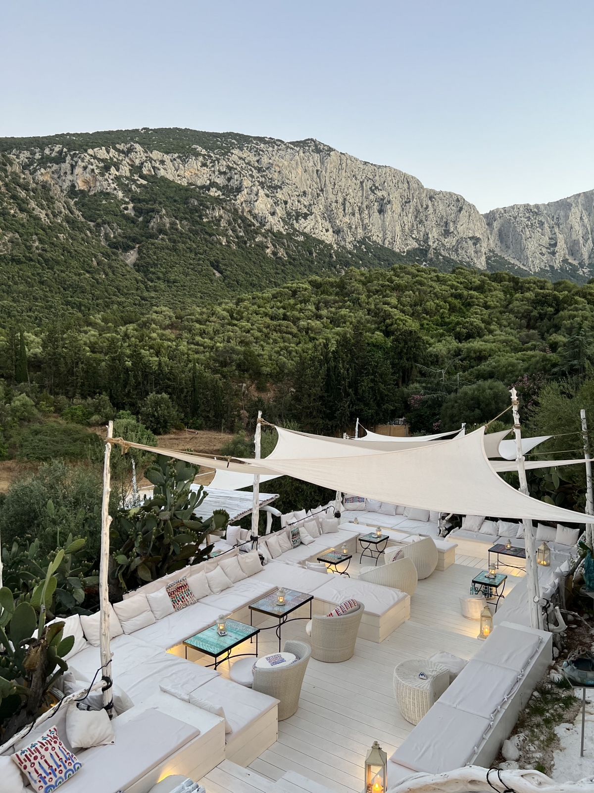 Sardinya’da Ayrıcalıklı Bir Yaz Deneyimi