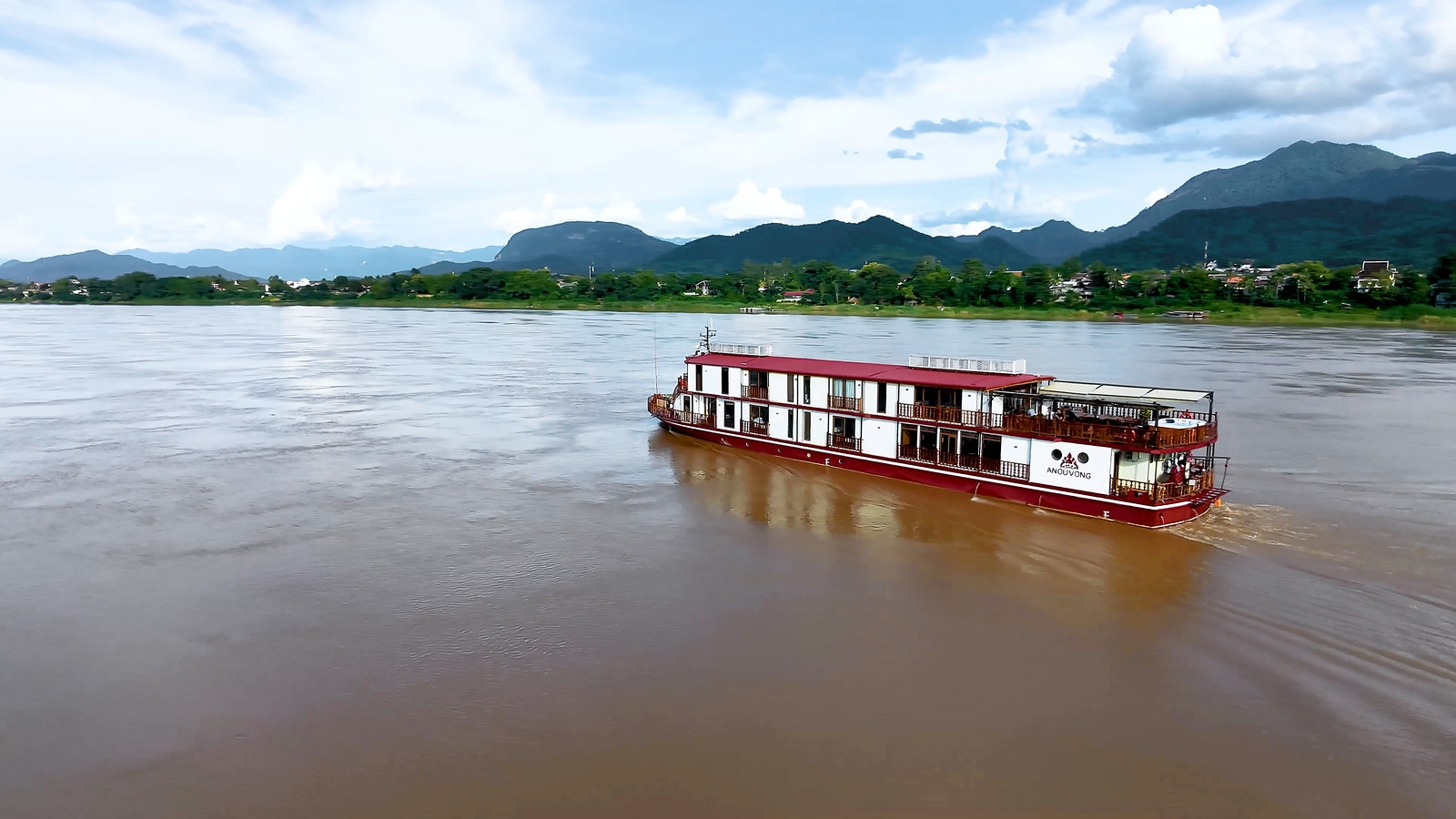 Luang Prabang |*|Kuang Si Şelaleleri|*|Pak Ou Mağaraları|*|Yukarı Mekong |*|Vientiane|*|Champasak & Wat Phou|*|Si Phan Don – 4.000 Adalar